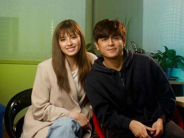 Miguel Tanfelix and Ysabel Ortega in Firefly