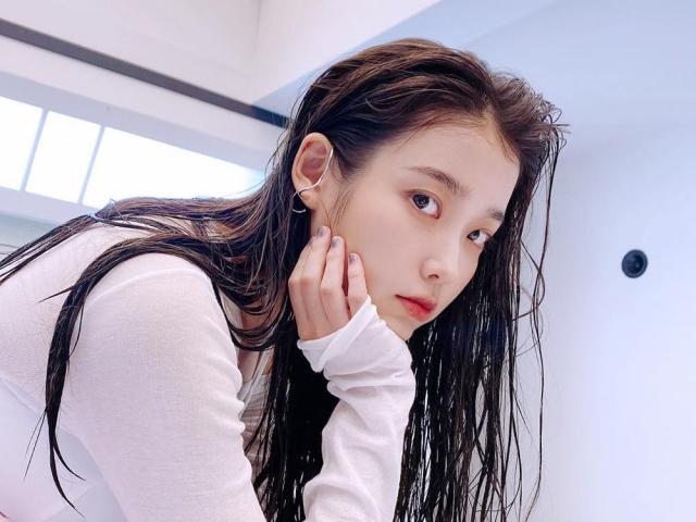 IU on the set of Eight