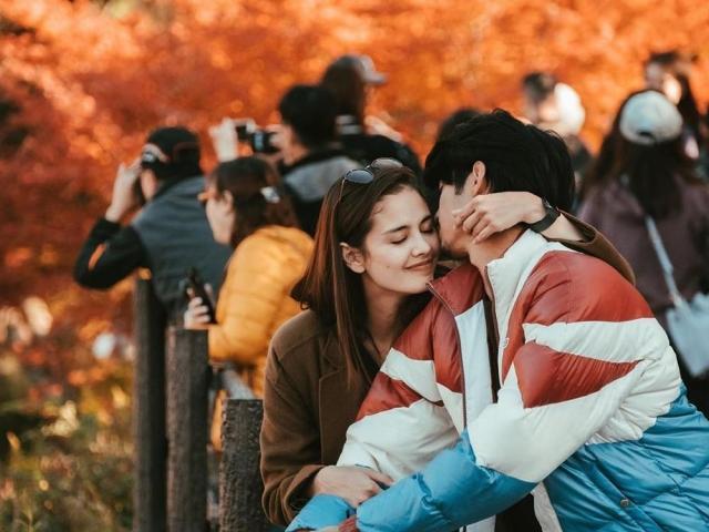 Megan Young engagement ring