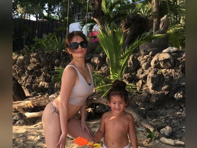 Ellen Adarna and Elias