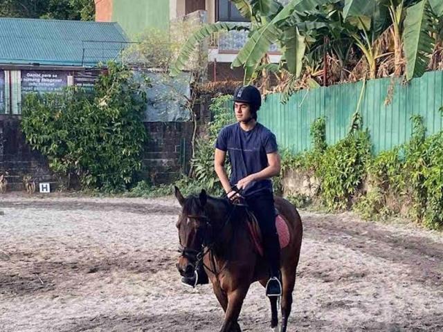 radson flores riding a horse
