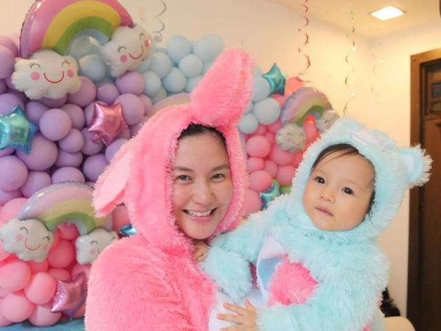Mariel Padilla with daughter Gabriela