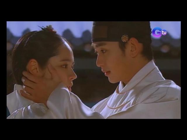 Kim Soo hyun and Han Ga in