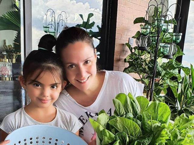 Chesca Kramer and Scarlet Kramer