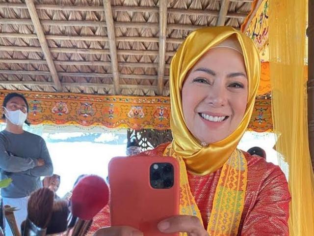 Alice Dixson