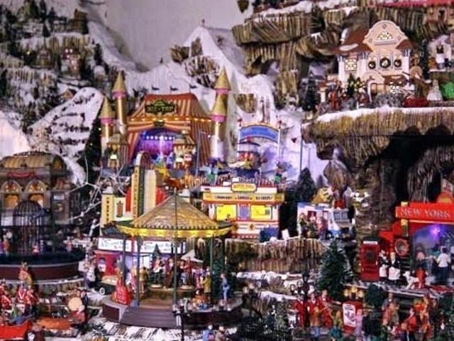 Bamboo Tonogbanua Christmas village