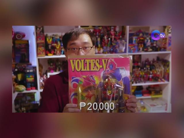 derrick ko holding voltes v robot in ijuander
