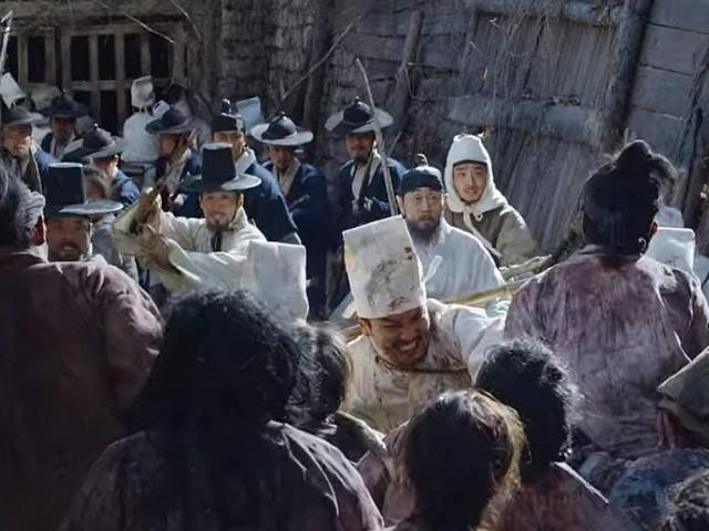 Catch the new season of Kingdom