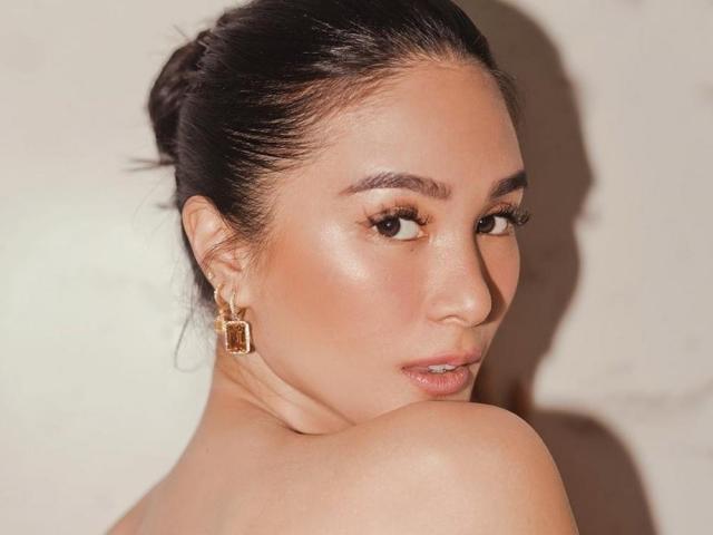 Heart Evangelista bares nearly naked photo