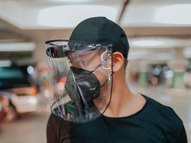 Rocco Nacino wearing PPE