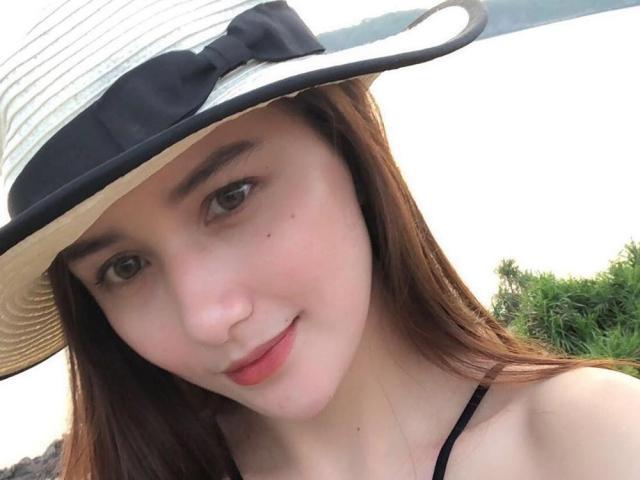 Faye Lorenzo for E Date Mo Si Idol