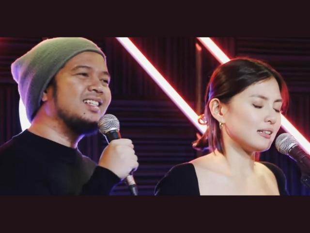 Roadfill and Arra San Agustin duet
