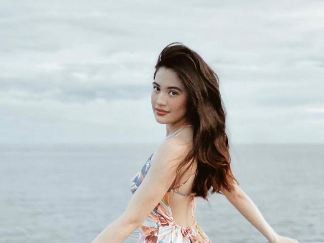 Julie Anne San Jose 