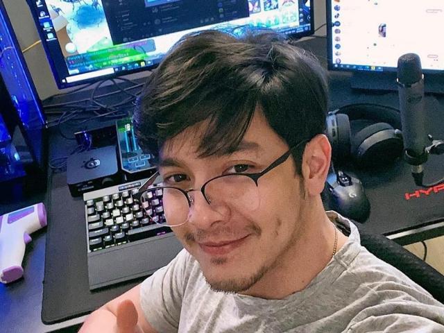 alden richards live game stream