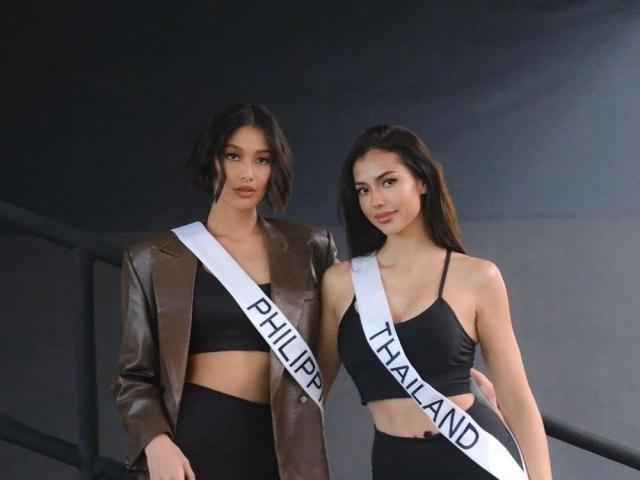 Michelle Dee and Anntonia Porsild