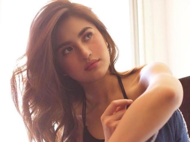 Julie Anne San jose