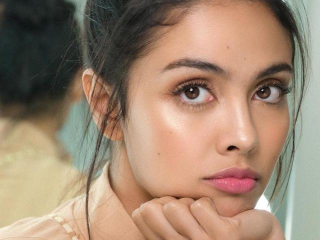 Lauren and Megan Young vlog