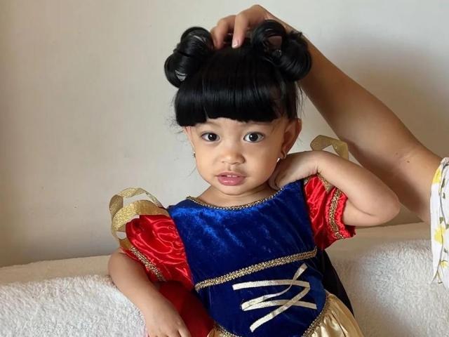 Jhong Hilario, Sarina Hilario