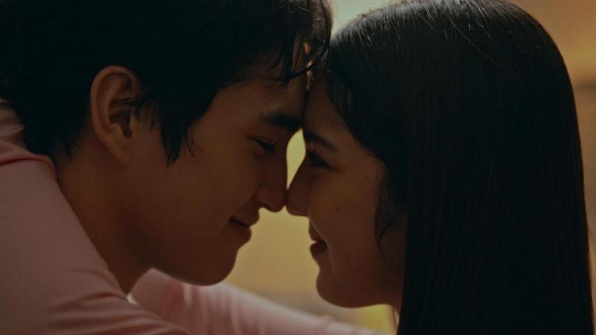 anton vinzon and chanty videla first kiss in kamao