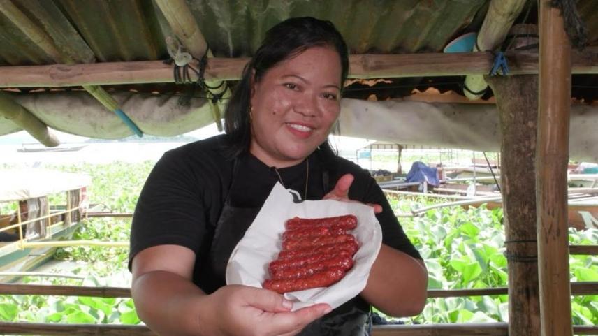 Evangeline Iguia at ang kanyang tilapia hotdog