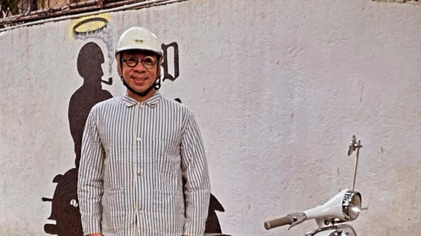 Kim Atienza and his Vespa