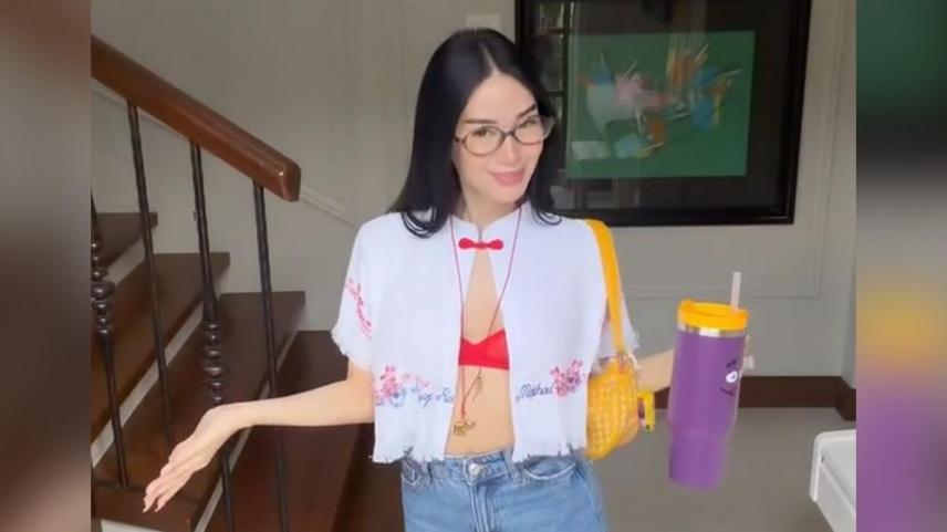 Heart Evangelista Good morning towel top