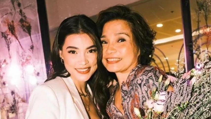 Clara and Rhian Ramos