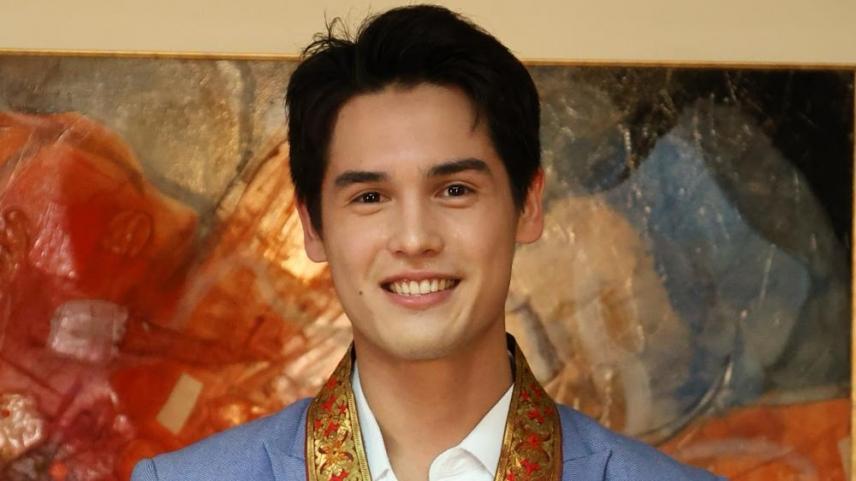 Kobie Brown signs with Sparkle GMA