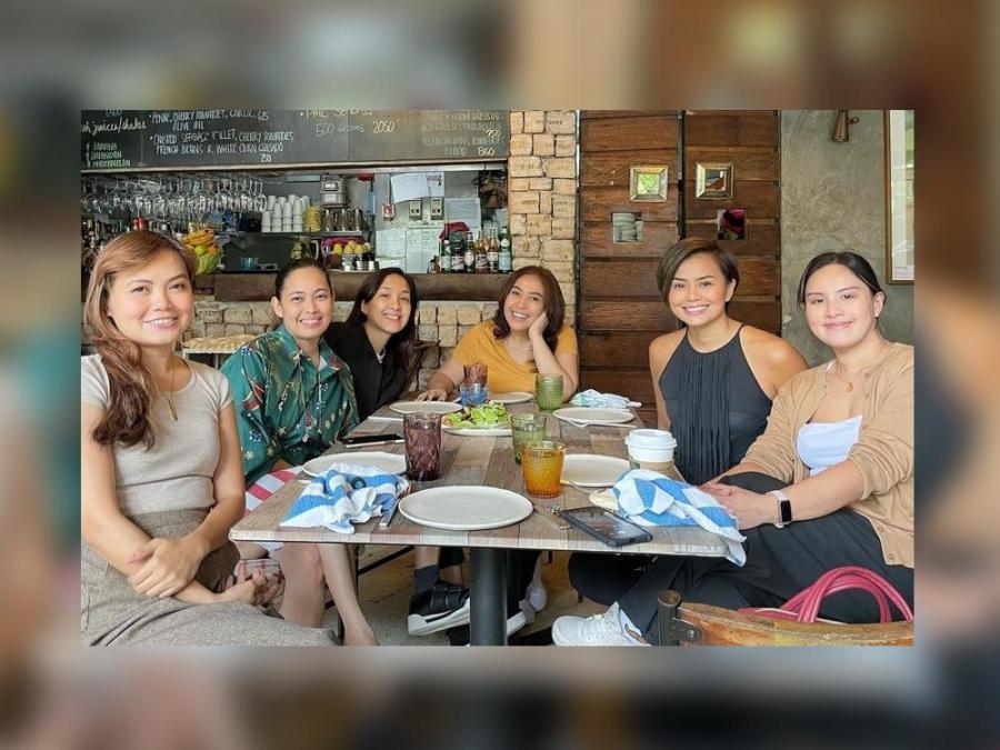 OPM icons at female vocalists ng 2000s, may mini reunion | GMA ...