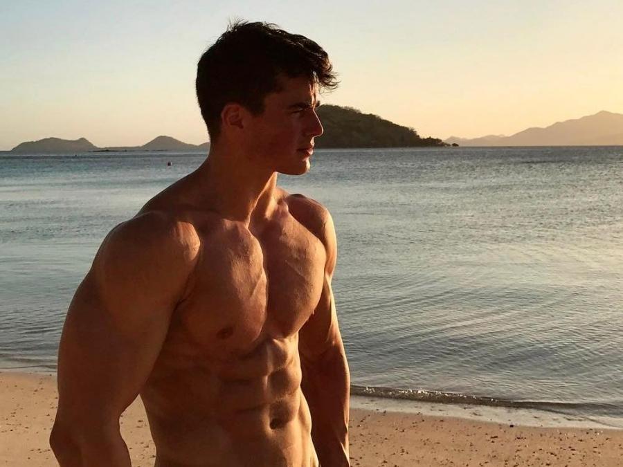 Watch Worlds Hottest Math Teacher Pietro Boselli Shoots Video While Stranded In A Philippine