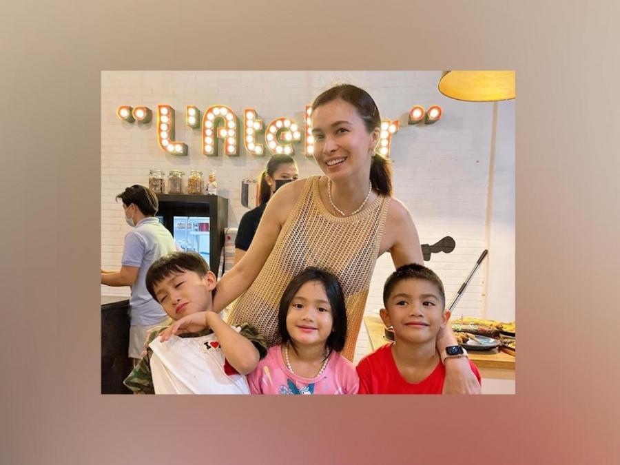  Sunshine Cruz with Cesar Montanos children with Kath Angeles