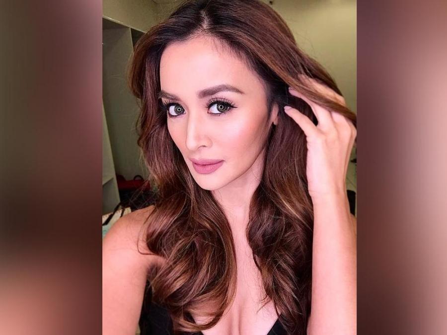 LOOK: Kris Bernal adds 'Im-pesto-ra' burger to #MeatKRIS menu | GMA ...