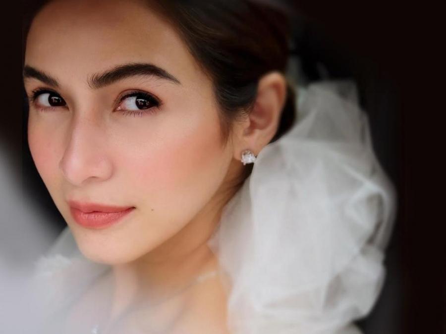 LOOK: Jennylyn Mercado is a blooming bride in 'Love You Two' finale ... Jennylyn Mercado