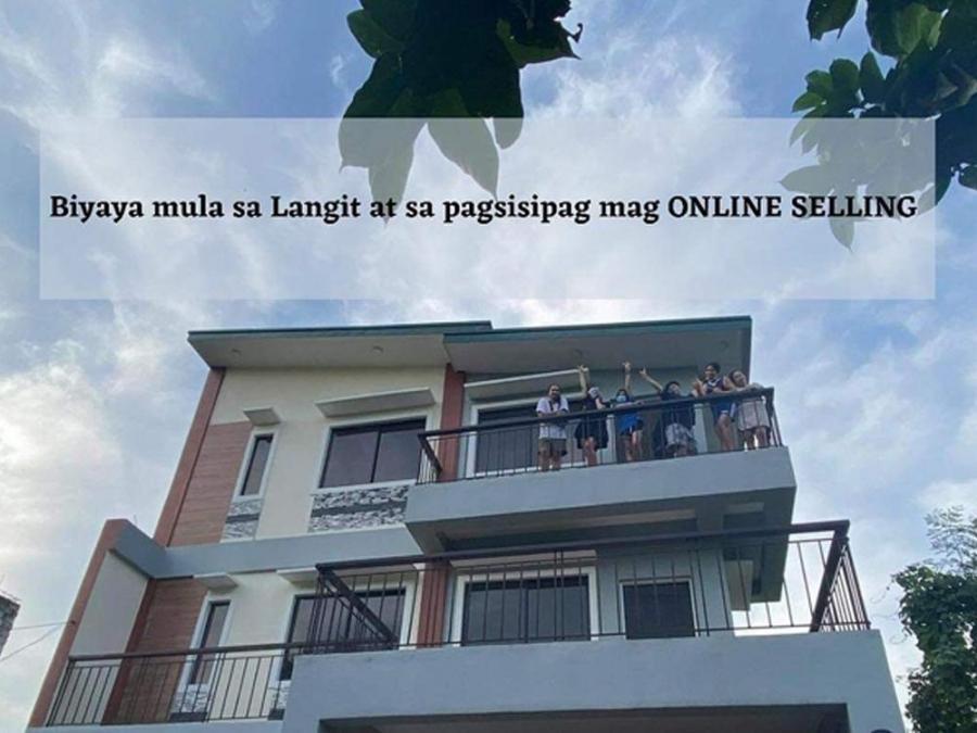 Lovely Abella and Benj Manalo