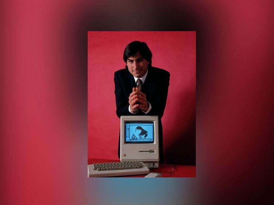 The Iconic Suit Worn by Steve Jobs – Get Ready for the Ultimate Auction!