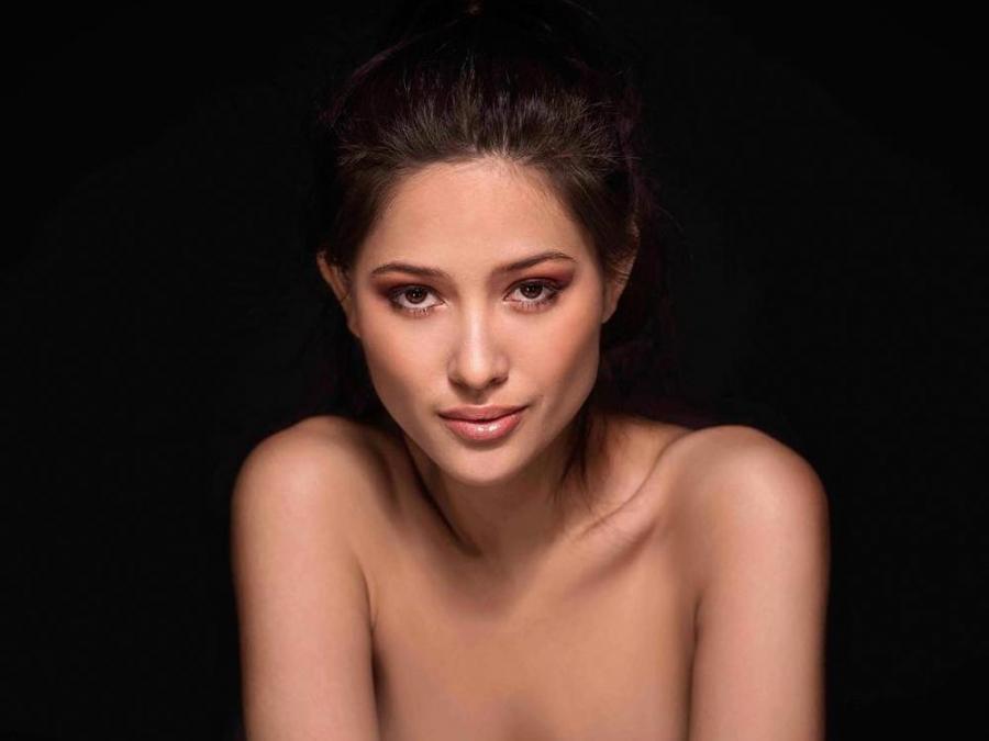 Look Maureen Wroblewitz Bares Her Skin For A Photo Shoot Gma Entertainment