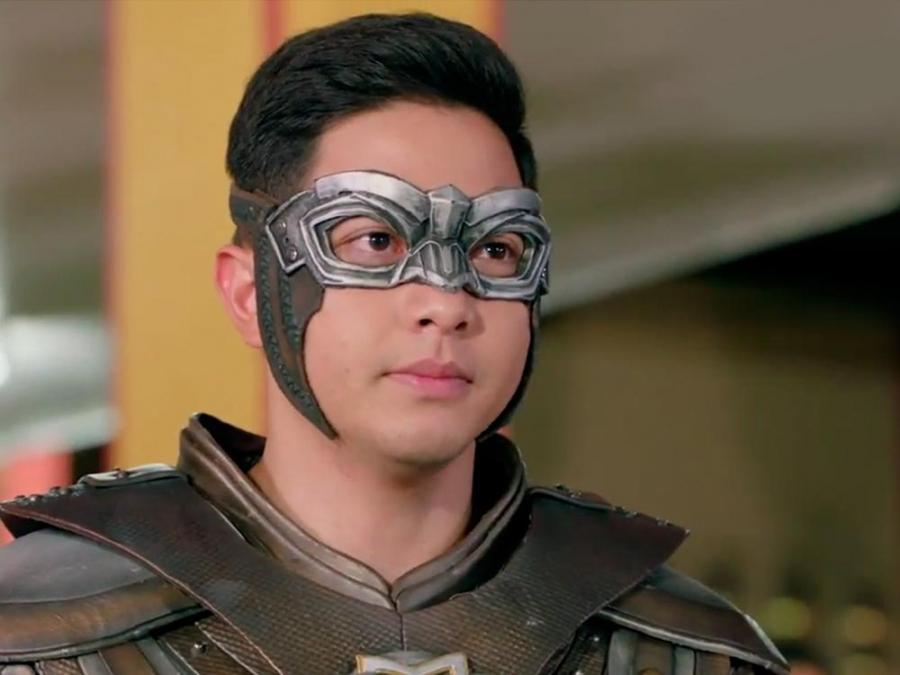 WATCH: 'Victor Magtanggol,' ipinamigay na ang mjolnir | GMA Entertainment