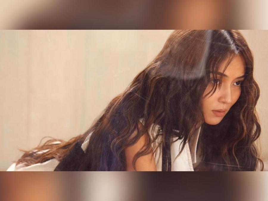 Kathryn Bernardo in Fast Talk With Boy Abunda