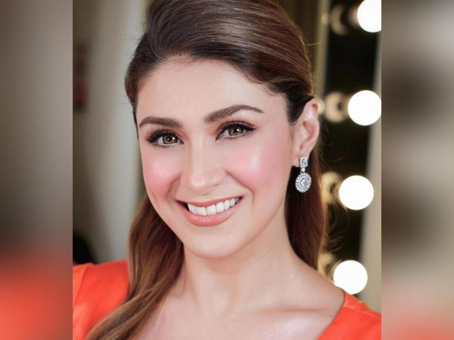 Carla Abellana 
