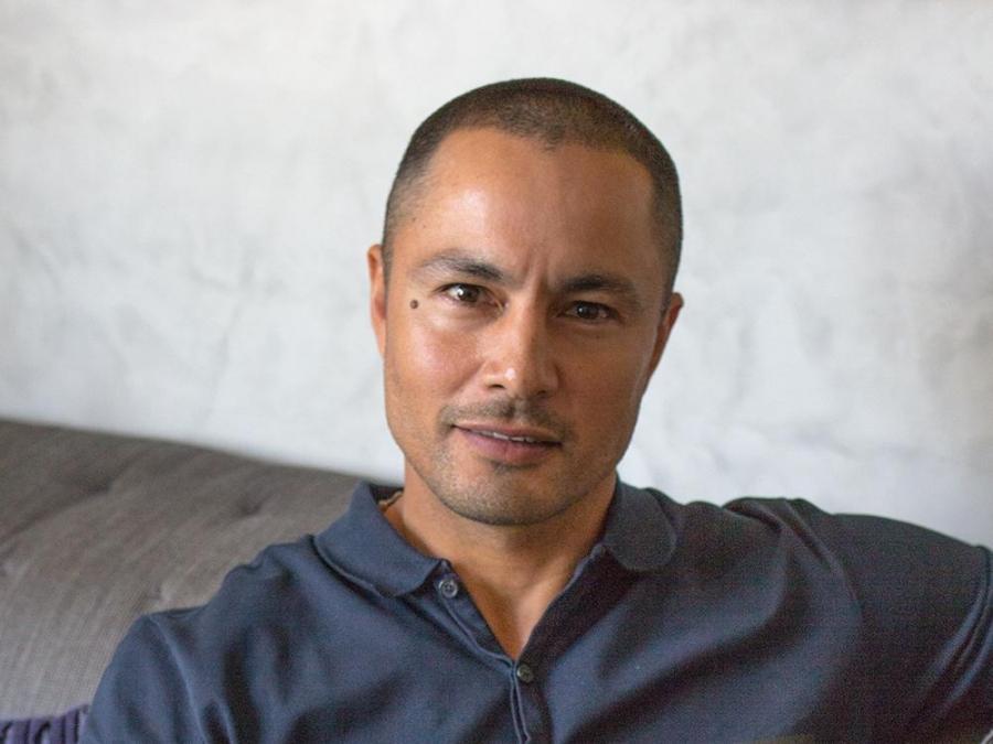 ArtisTakeover: Derek Ramsay on Kapuso ArtisTambayan! | GMA Entertainment