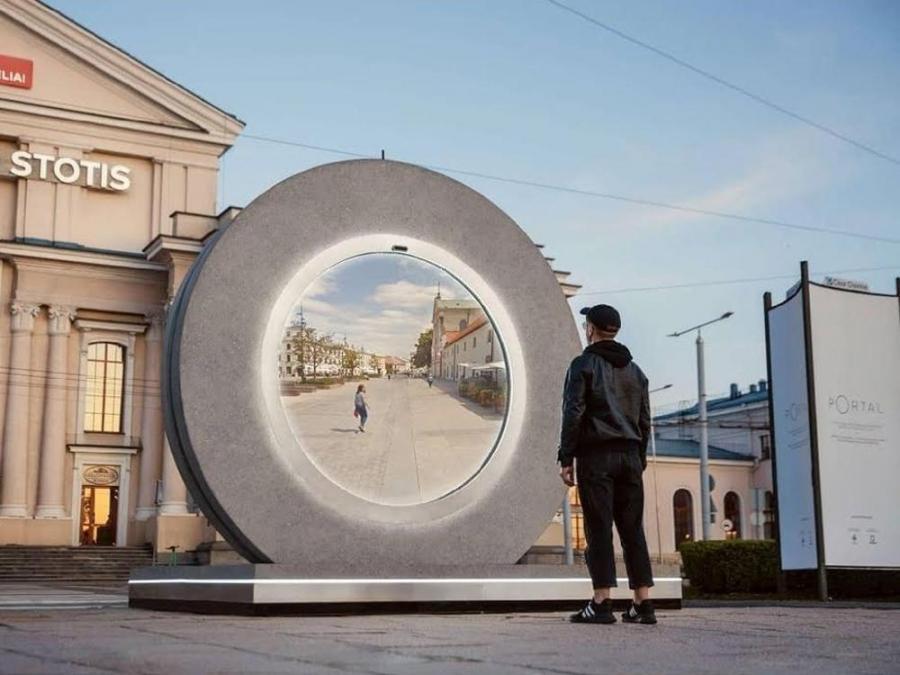 Žr.: „Vartai“ Lenkijai atidaroma Lietuvoje