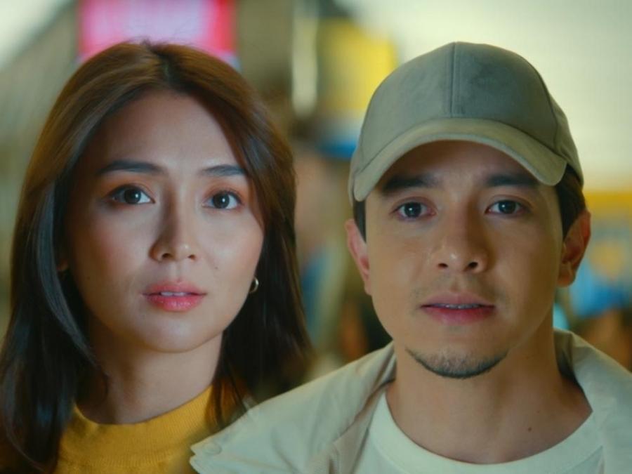 Alden Richards and Kathryn Bernardo in Hello Love Again