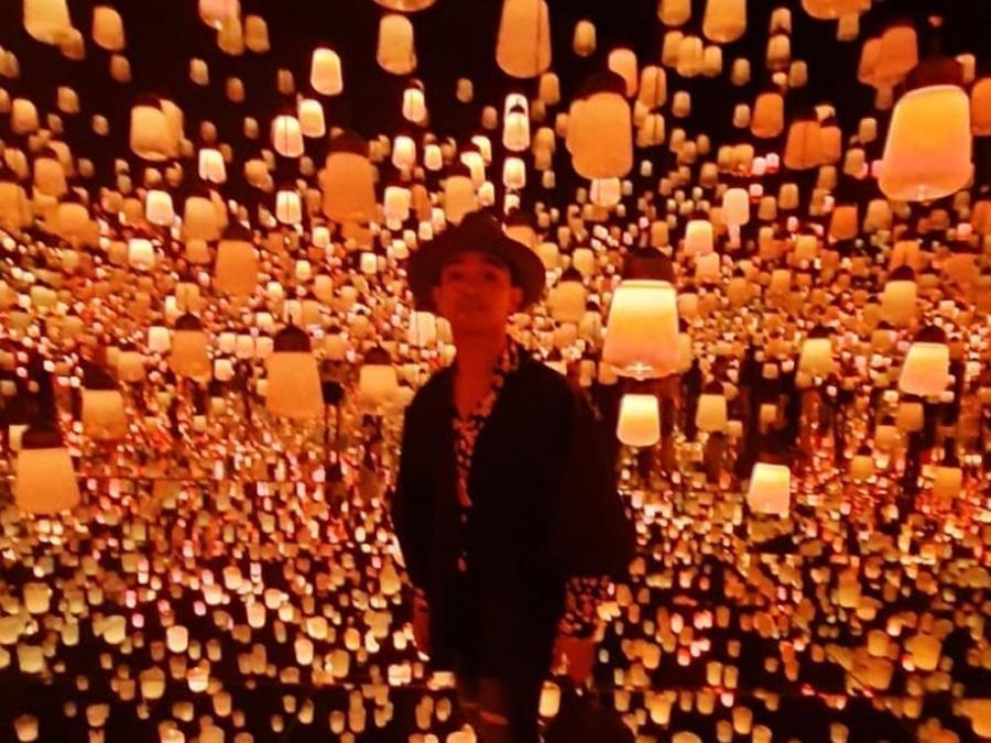 Nar Cabico sings What a Wonderful World