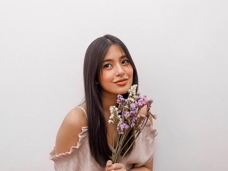 gabbi garcia dried flower arrangement