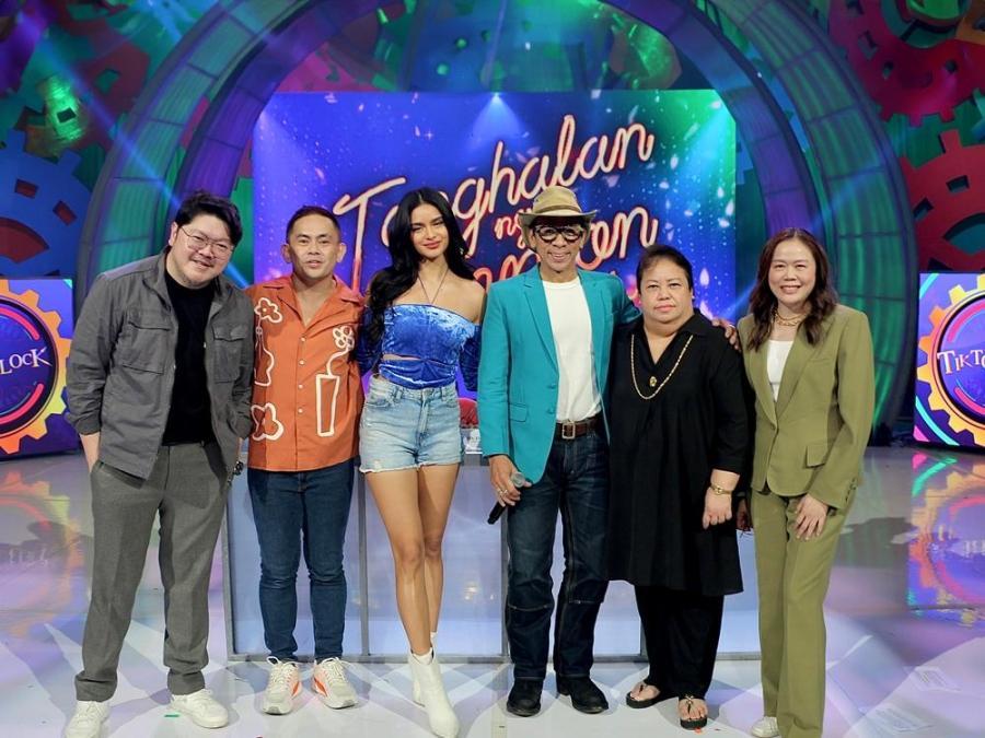 TiktoClock with Star Studio Japan