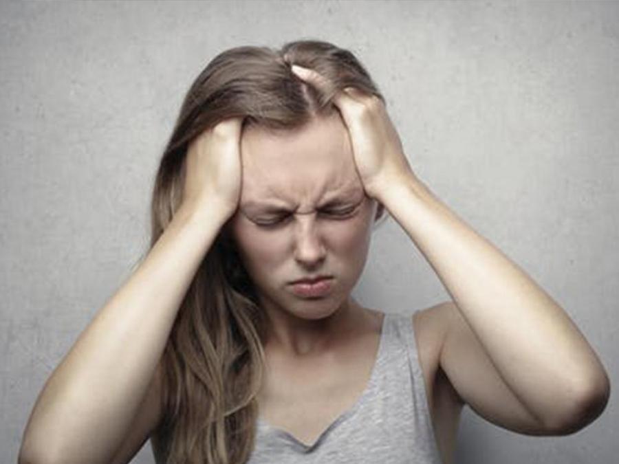 emilia clarke and isabel granada