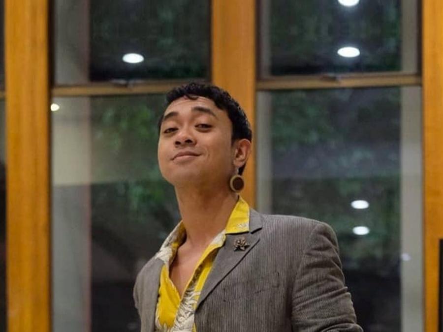 Nar Cabico sings Imagine