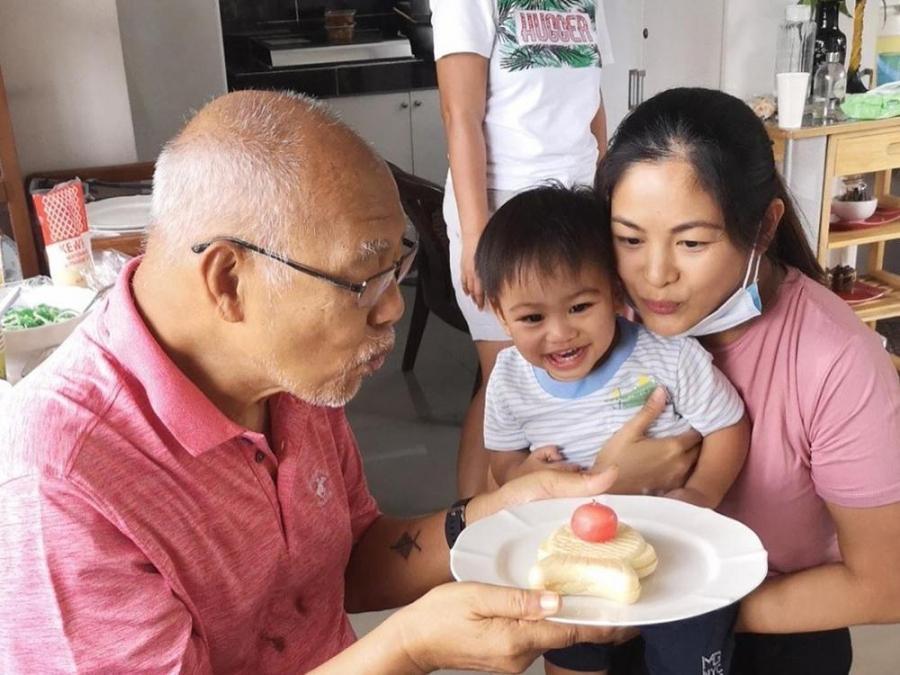 Miriam Quiambao with family