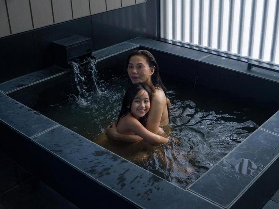 Vicki Belo and Scarlet Snow Belo