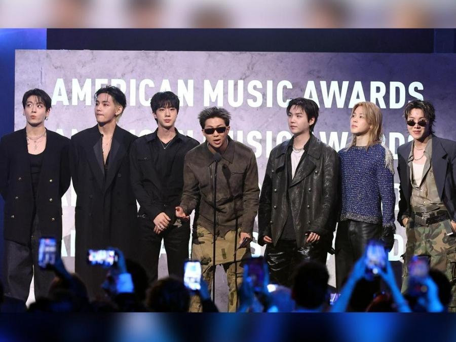 BTS wins Artist of the Year at AMAs 2026